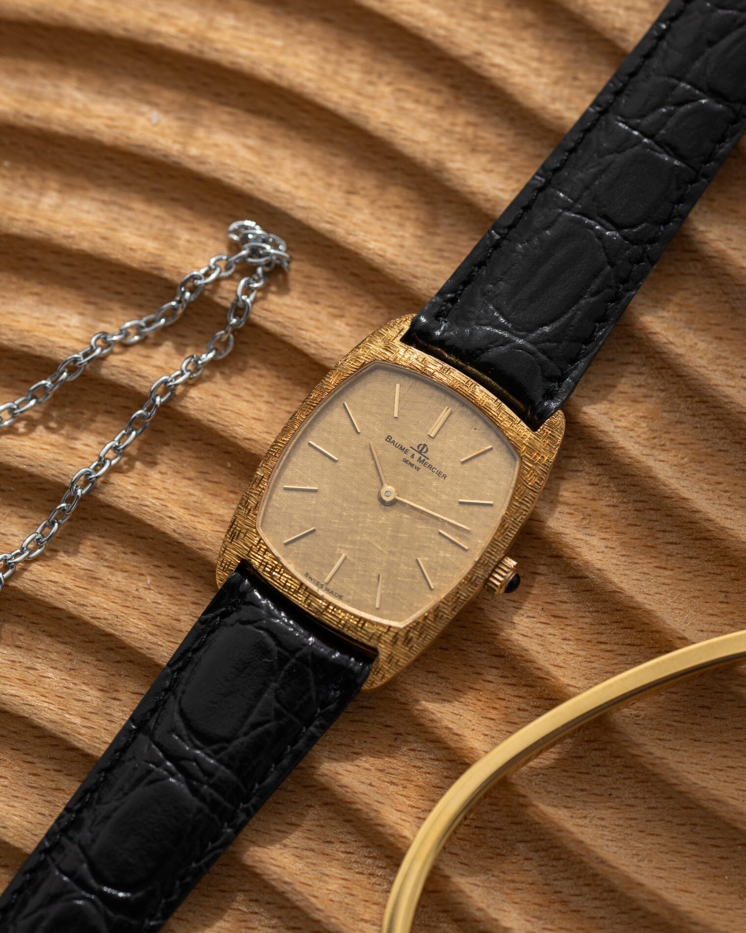 ボーム&メルシエ トノー 37056 YG シャンパン絹目ダイアル Watch BAUME&MERCIER