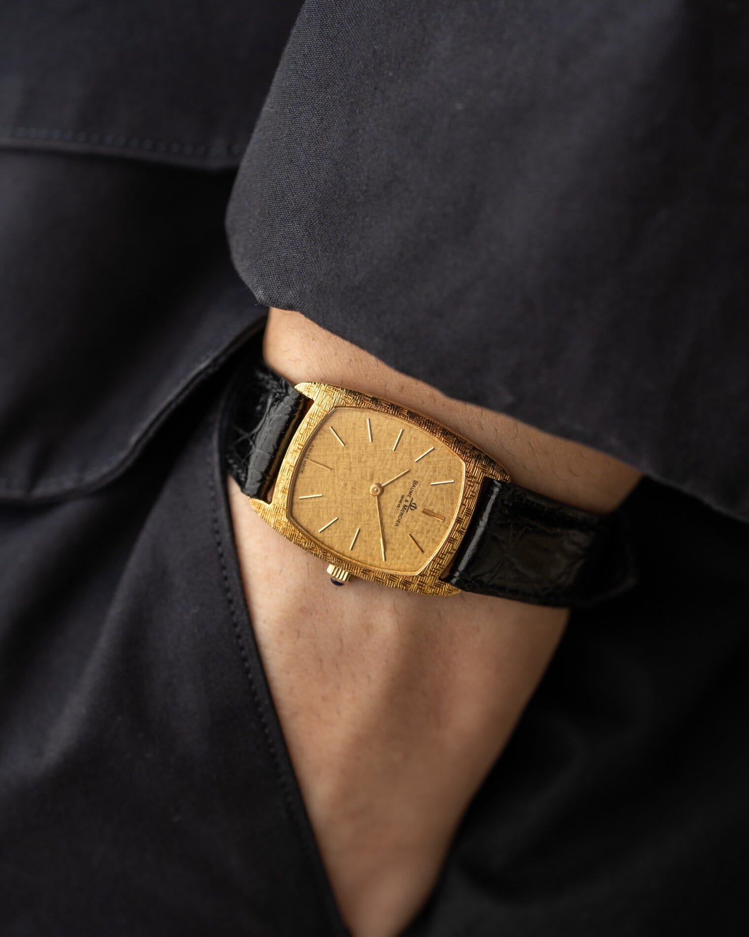 ボーム&メルシエ トノー 37056 YG シャンパン絹目ダイアル Watch BAUME&MERCIER
