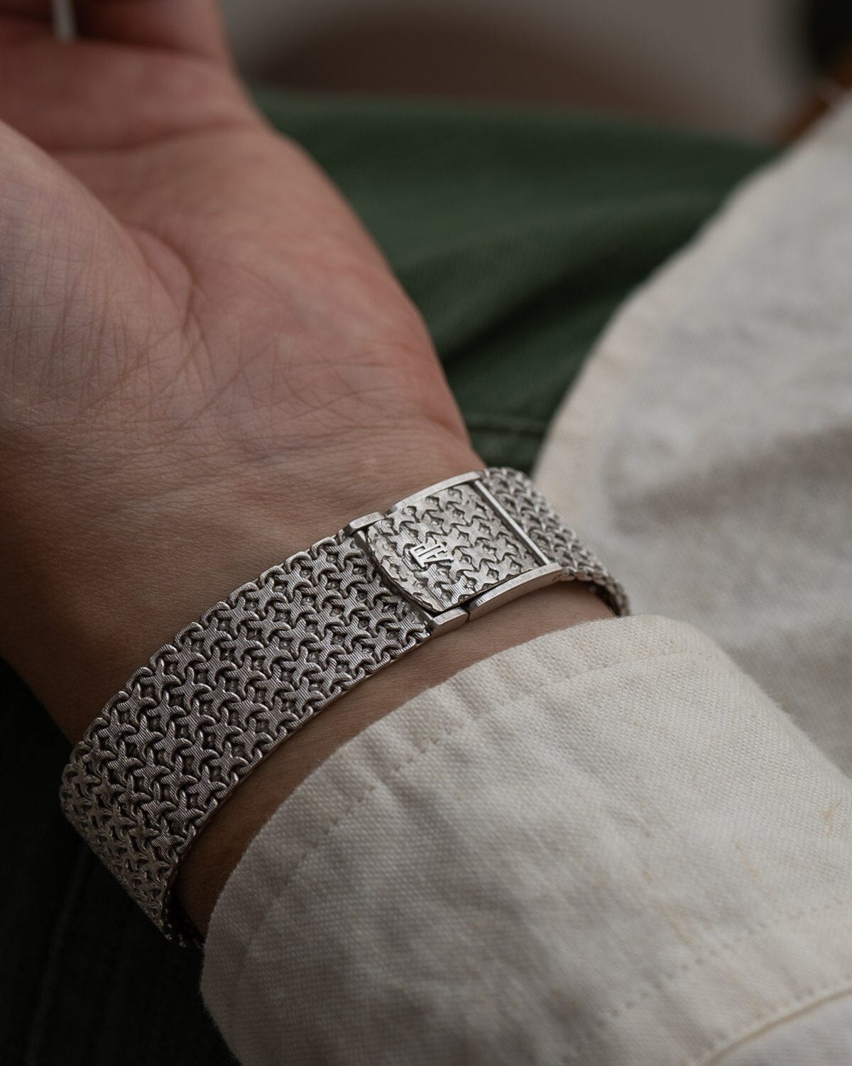 オーデマ ピゲ トノー WG ブラックダイアル Watch AUDEMARS PIGUET