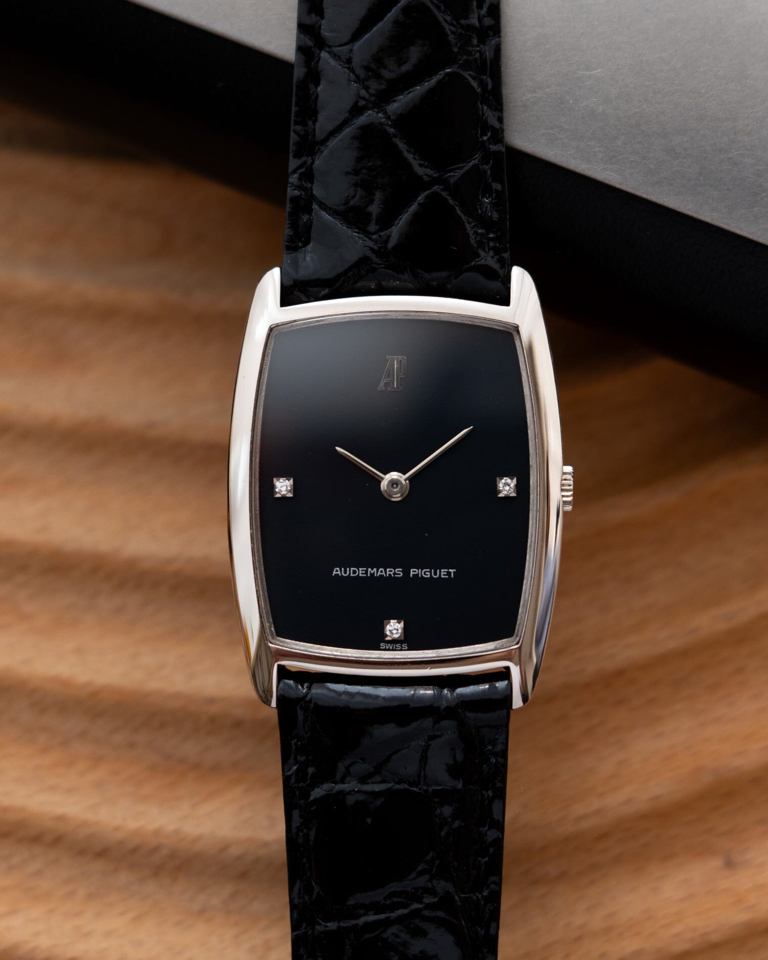 Audemars Piguet トノー WG ブラックダイヤモンドダイアル Watch AUDEMARS PIGUET