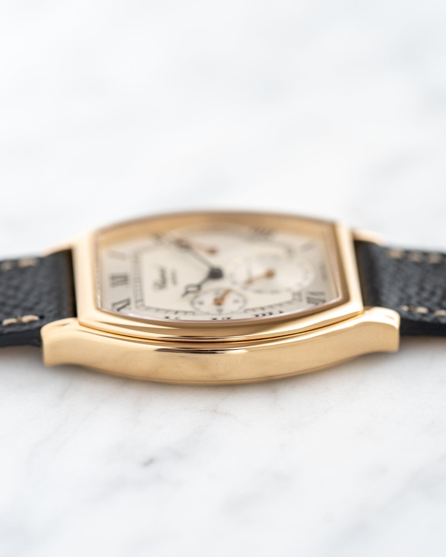 Chopard クラシック 2248 トノー RG パワーリザーブ Watch CHOPARD