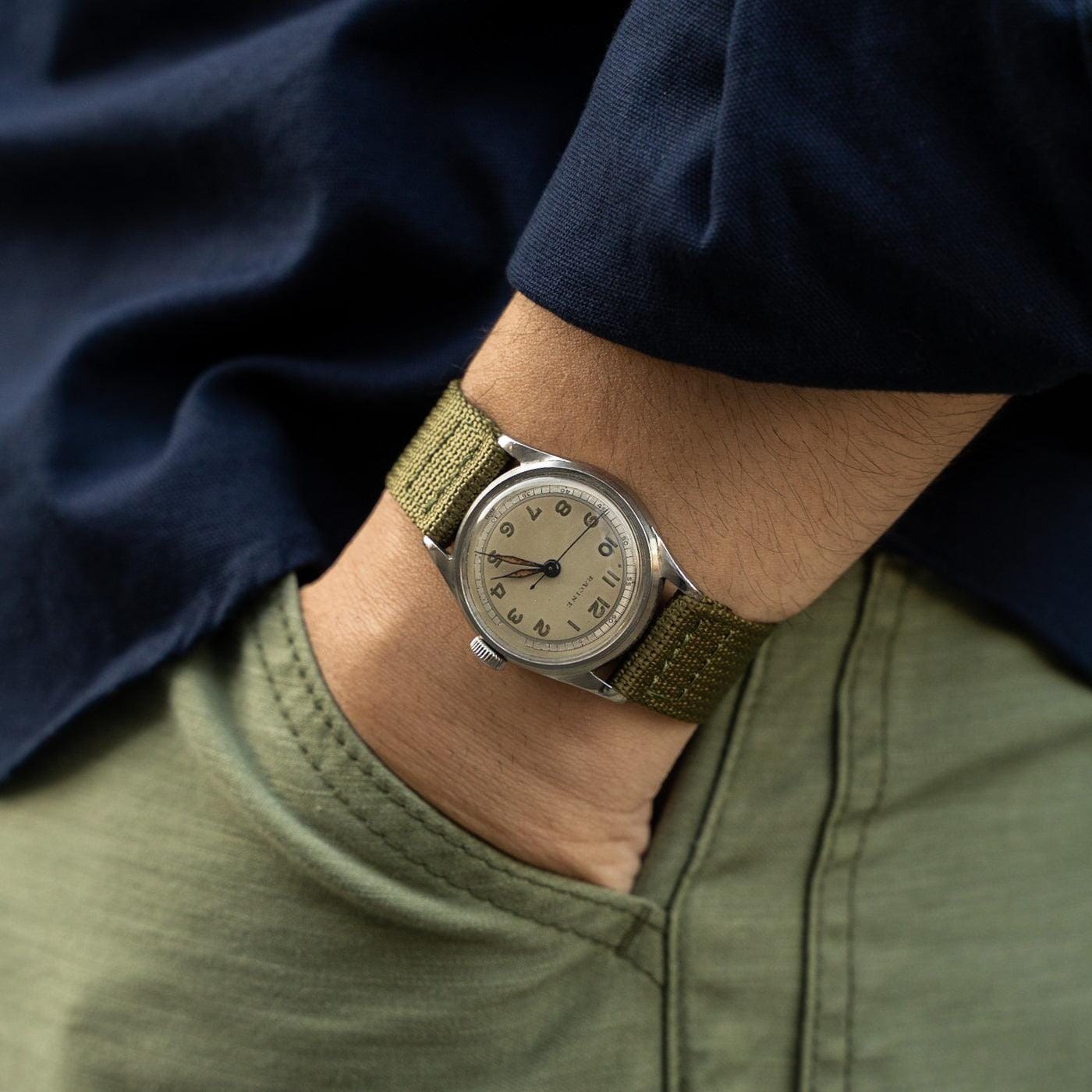 RACINE (GALLET) Military-Style Round 1940s - Arbitro