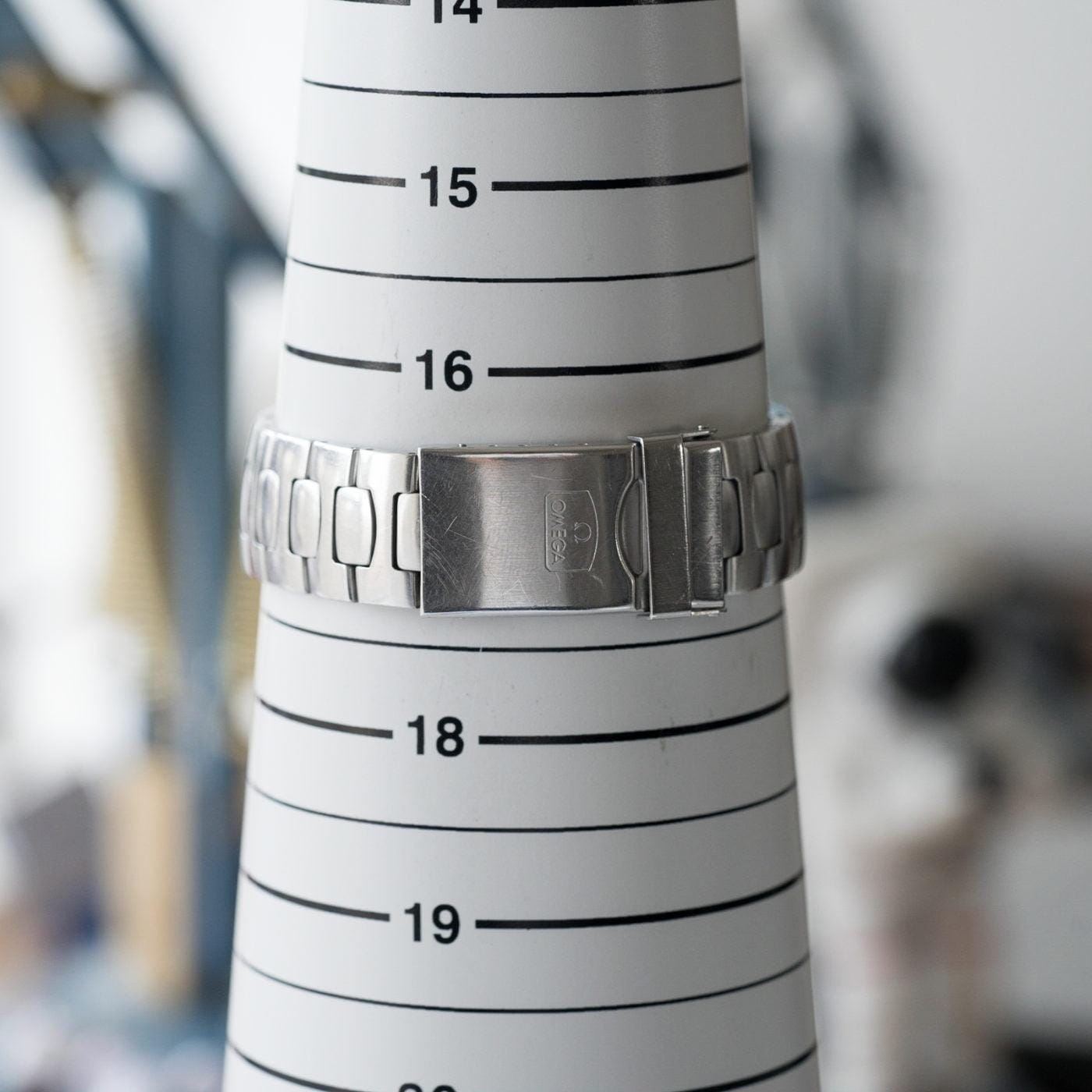 OMEGA Seamaster 200 "Pre-Bond" 396.1062 1990s - Arbitro