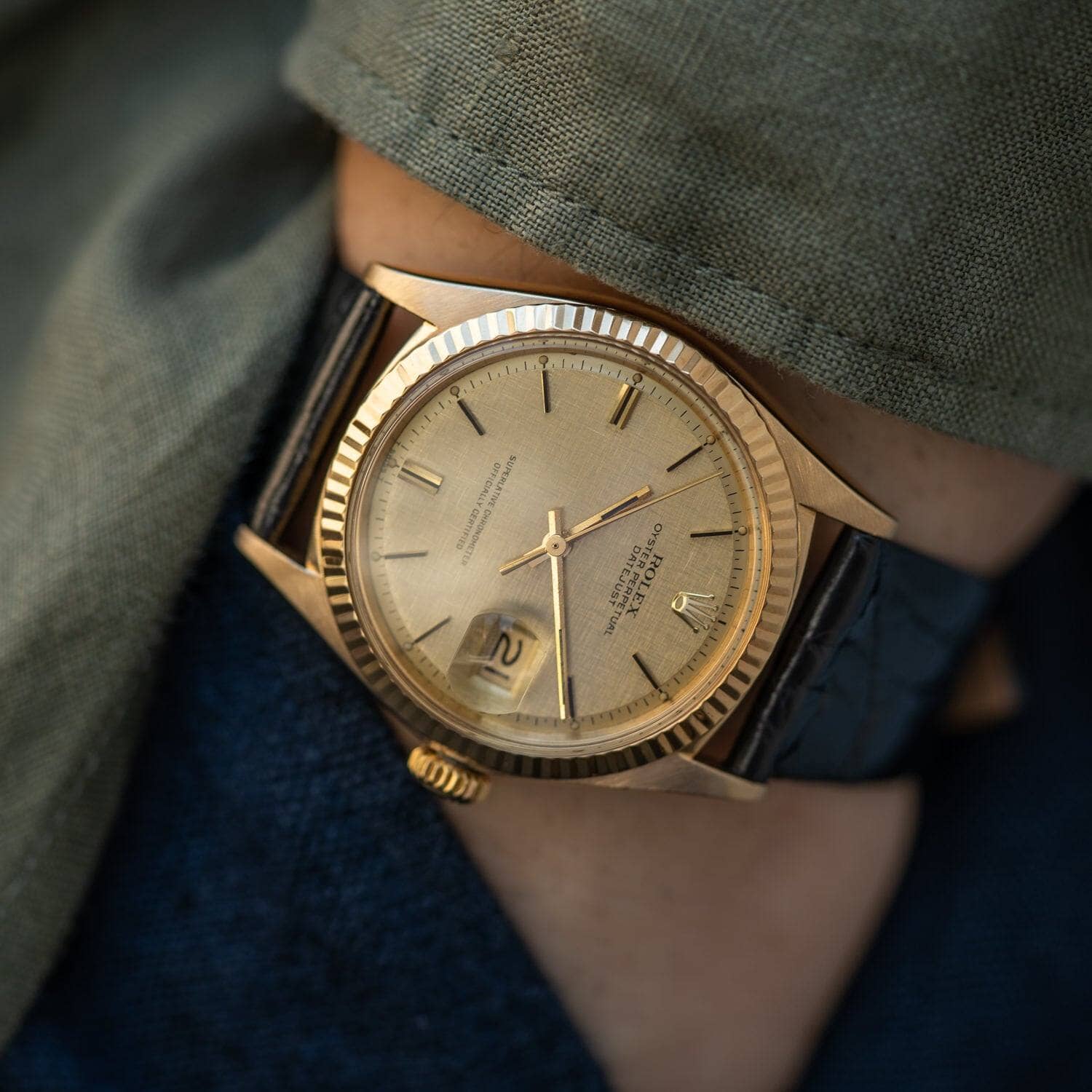 ROLEX Datejust 1601 YG Champagne Linen Dial - Arbitro