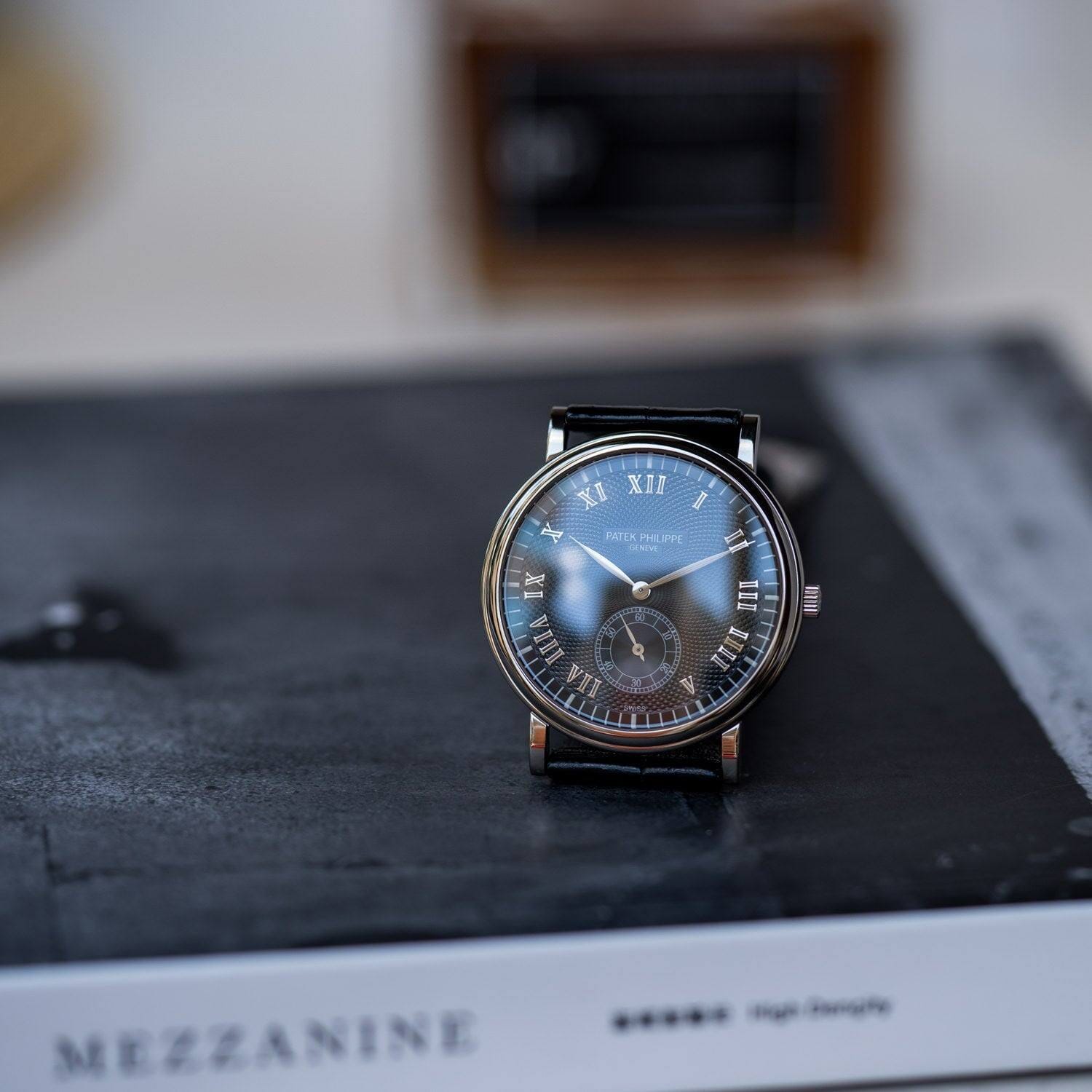 PATEK PHILIPPE Calatrava 5022 WG Black Guilloche Dial Box and Paper - Arbitro