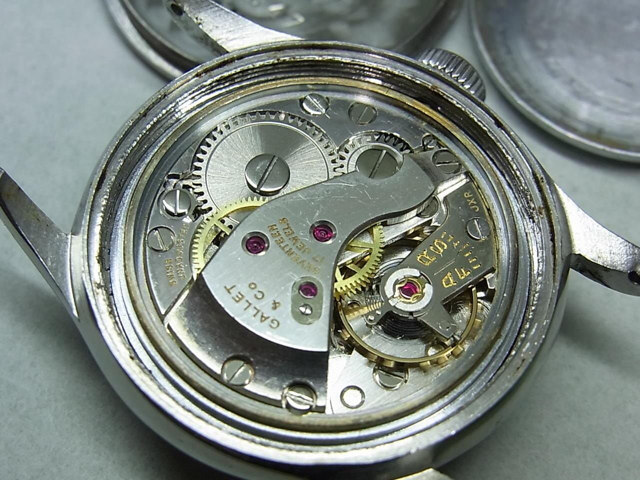 RACINE (GALLET) Military-Style Round 1940s - Arbitro