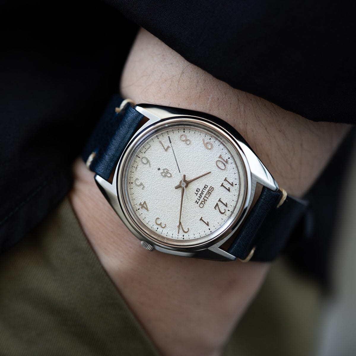 Elegant Style Seiko Quartz Dress Watch | ARBITRO Elegant Style Seiko Quartz Dress Watch | ARBITRO