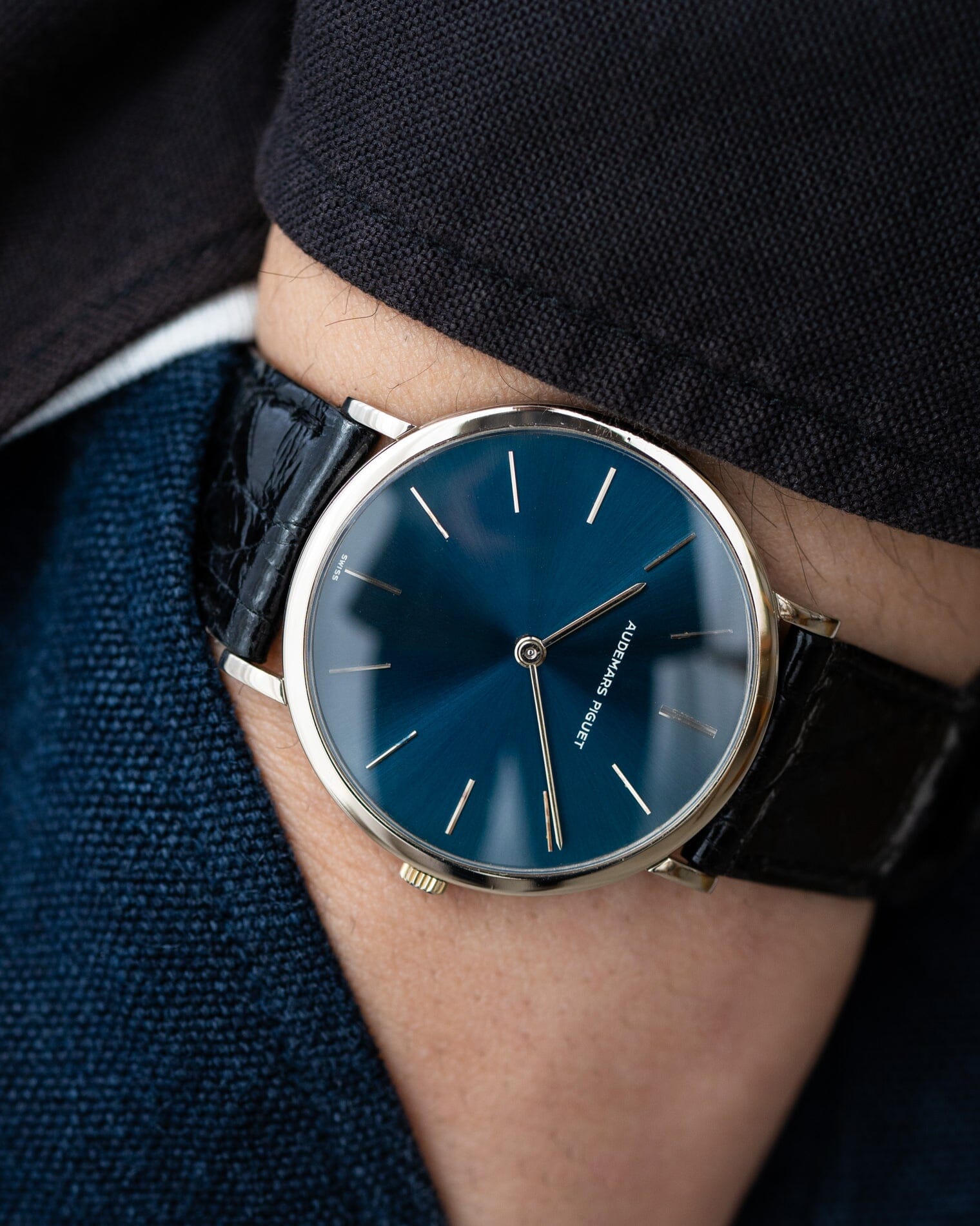 Blue Dial Thin Ap Watch Audemars Piguet Round WG Navy Blue