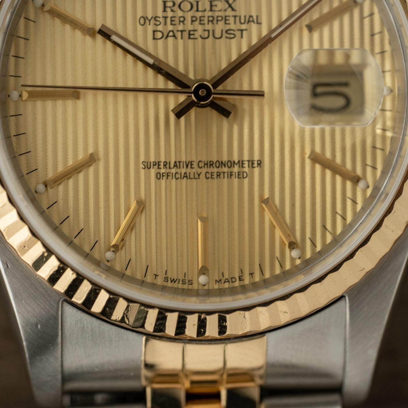 ROLEX Oyster Perpetual Datejust 16233 Tapestry Dial - Arbitro